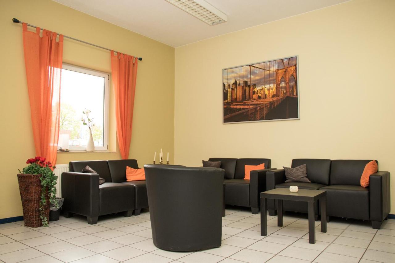 Messe Motel Laatzen מראה חיצוני תמונה